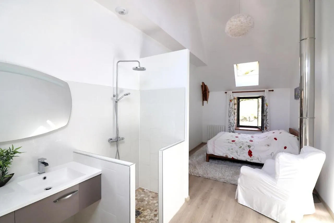 Maison Confortable A Thegra Avec Grand Jardin, Ideale Pour Familles.